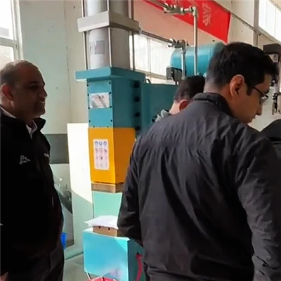 Indian Customers visita Haifei Welding Equipment Factory