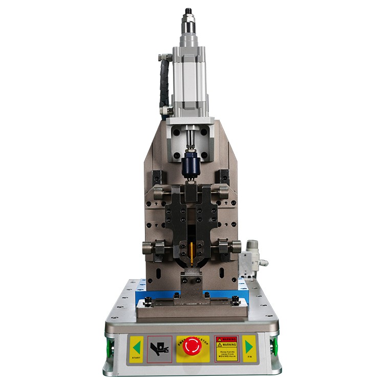 Ultrasonic macula welder